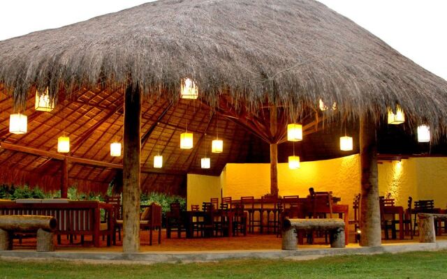 Giman Free Beach Resort Hotel
