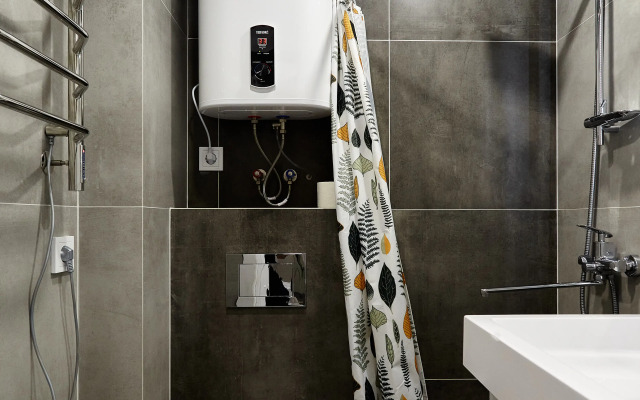 V Zhk Rezident s Balkonom Apartment