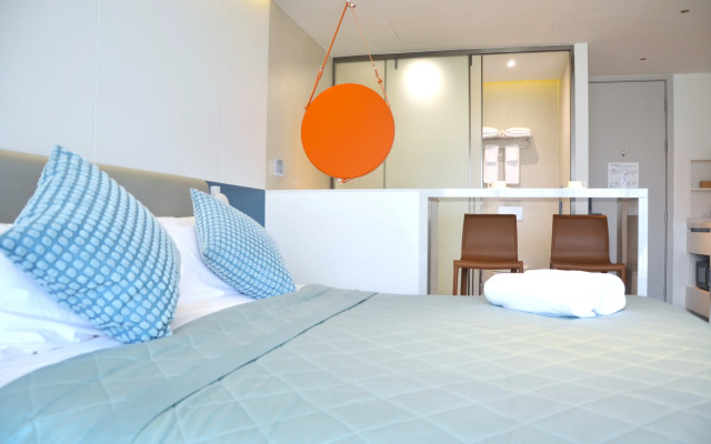 Апартаменты Sunshine Beach Studio