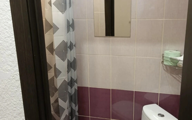 Апартаменты рядом с Максима Парк 2