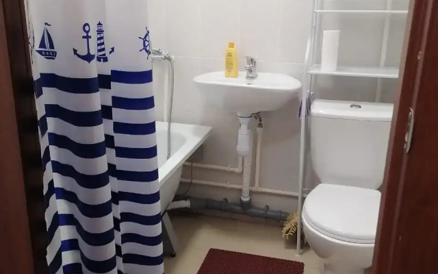 Ryadom S Akvaparkom V Kirovskom Rayone Flat