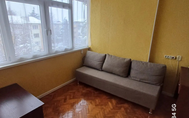 Na Ulitse Golubye Dali 6 Flat