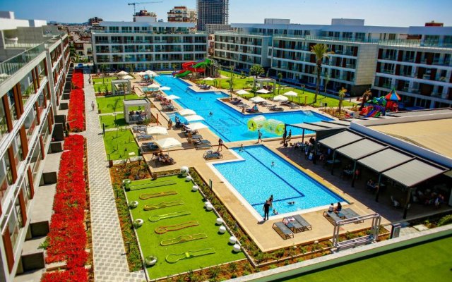Отель Courtyard Long Beach Holiday Resort