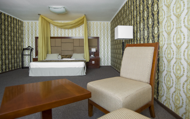 Sky Hotel