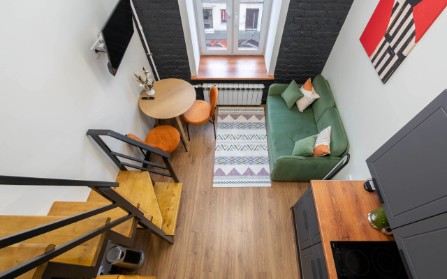 Komfortnaya Studiya S Dizaynerskim Remontom Flat