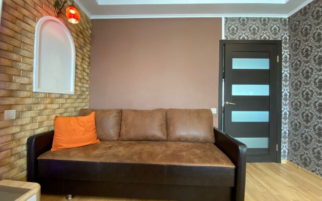 v TSentre Goroda v Novom Elitnom Dome Apartments