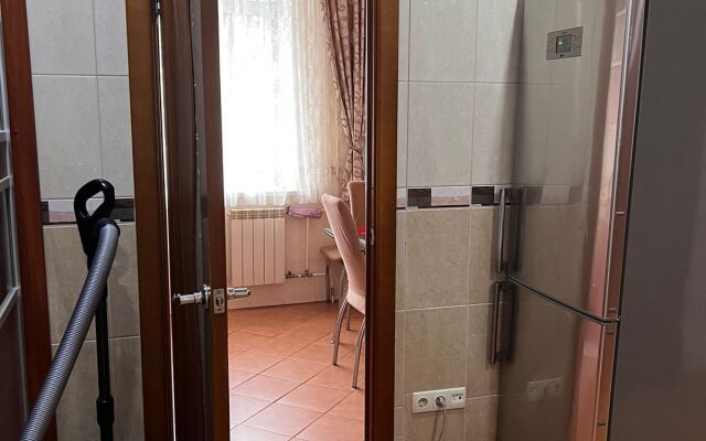Dvukhkomnatnye Apartamenty Posutochno Apartment