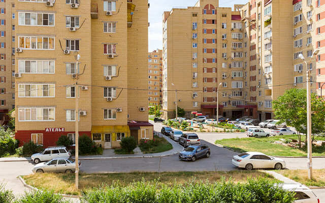 V Tsentre po Boyevoy 36/1 Apartments