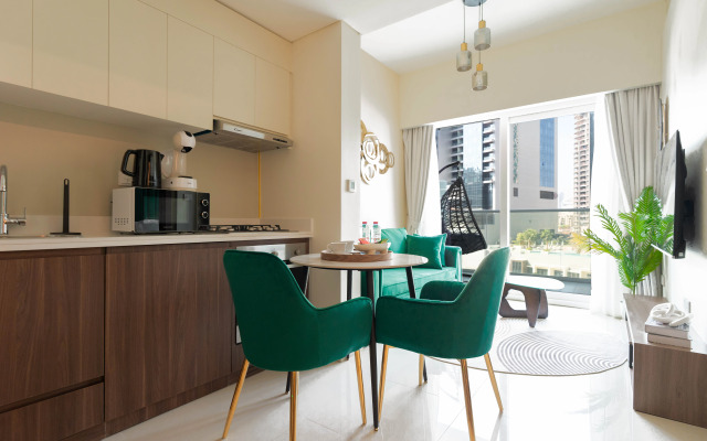 Keyrock Living Lakeview Luxury at Reva Residence Apartments