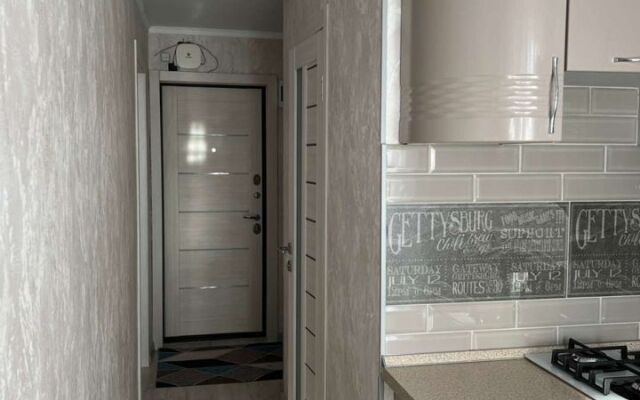 Na Ulitse Botvina 10b Flat