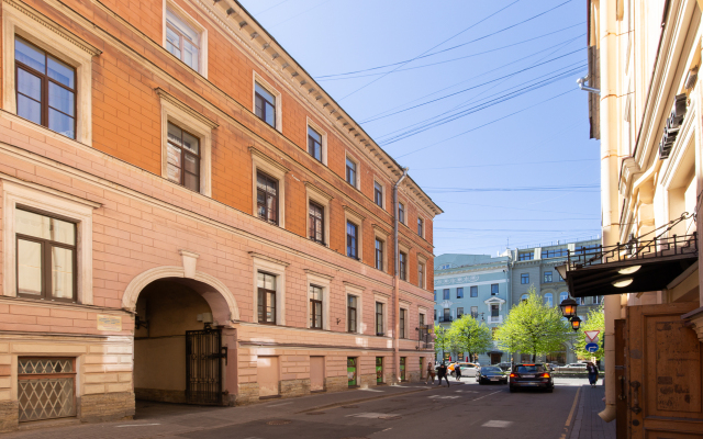 Апартаменты Город Рек на Большой Конюшенной 4/6/8 New