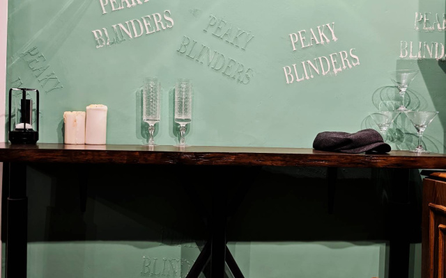 Апартаменты Peaky Blinders