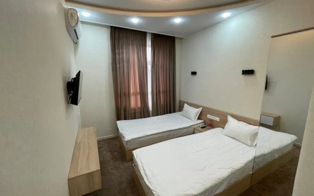 Chinor Hotel