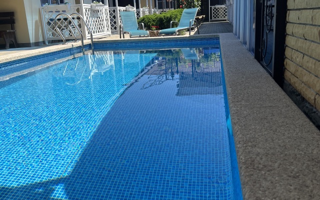 Viktoriya ONE Guest House