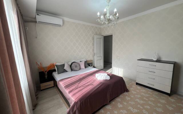 2 na Prospekte Kunaeva 7 Apartments