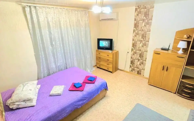 Na Zaparina 137A Apartments