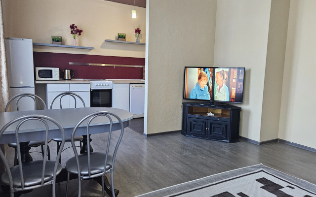 Апартаменты Просторная 2-комнатная в центре Екатеринбурга