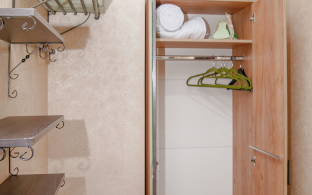 Svetlaya studiya ryadom s zh/d stantsiey Zvenigorod Flat