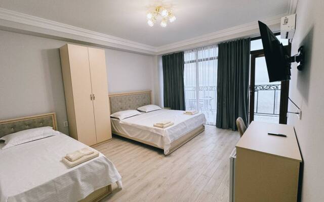 Kavkaz Hotel