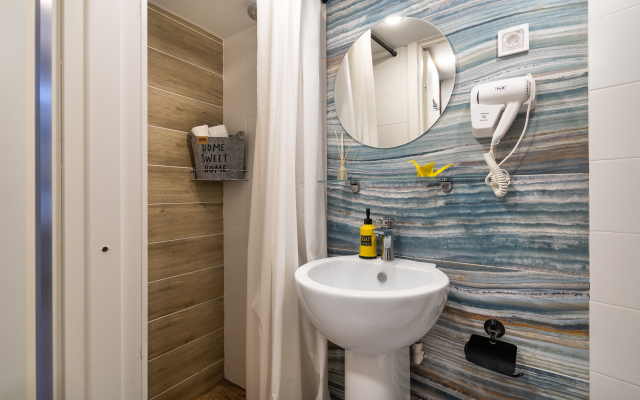 Апартаменты Rock In The Sea