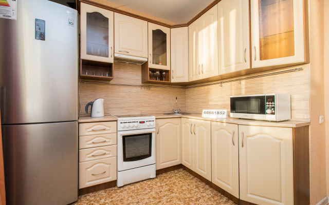 Na Rodionova 165k12 Apartments