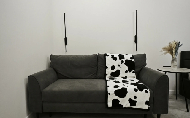 Warm White Flat