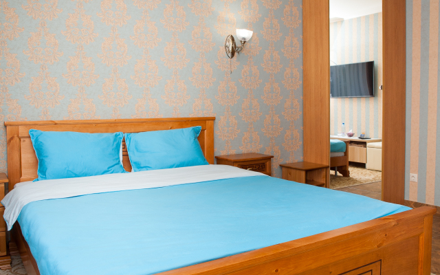 Den I Noch Hotel na Akademicheskoy