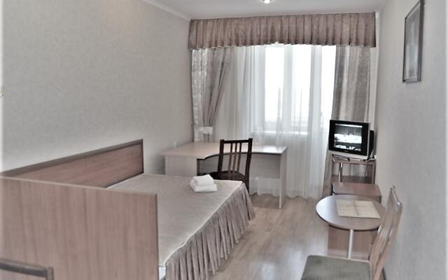 Uyut Flat 1