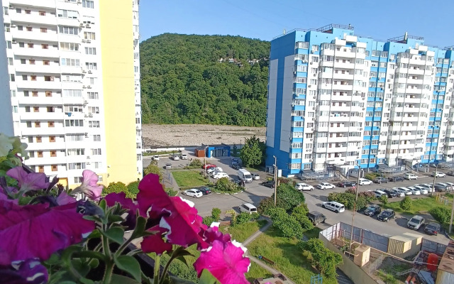 Uyutnaya 2-Khkomnatnaya Na Rechnoy Naberezhnoy Flat