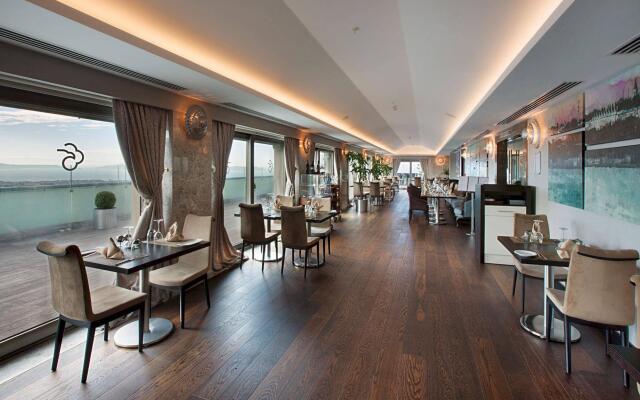 Отель Dedeman Bostanci Istanbul Hotel & Convention Center