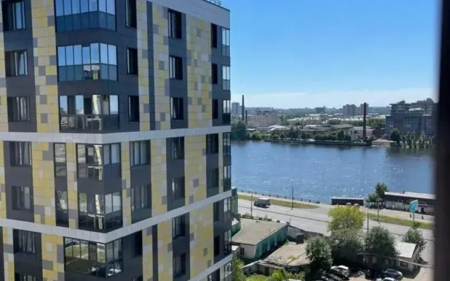 Na Oktyabryskoy Naberezhnoy 34k2 Apartments