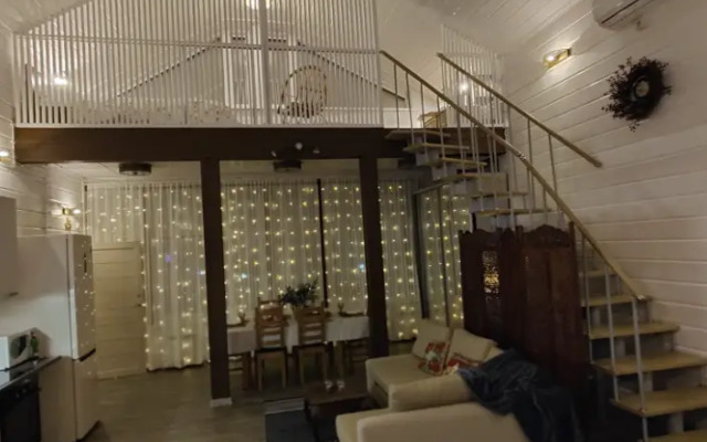 Uyutny "Vezha" Private House