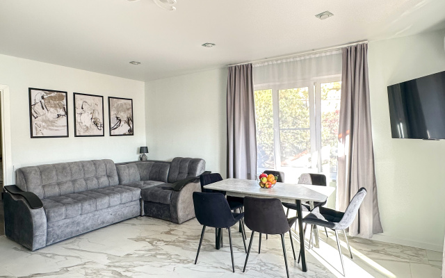 Lya Polyana Apart-Hotel
