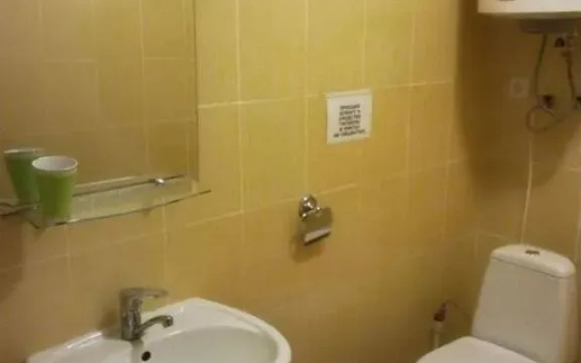 Меблированные Комнаты на Улице Мира 42Б