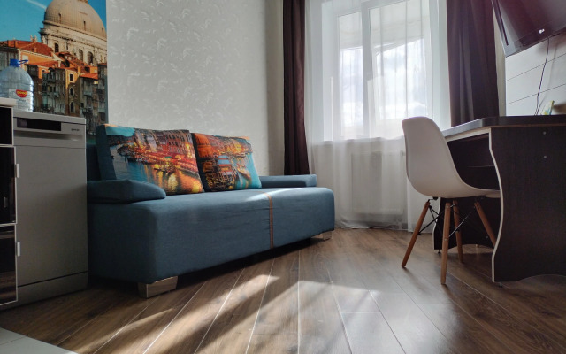 Brest Flat