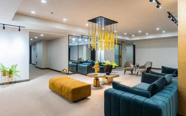 Hotel Metropol Club House
