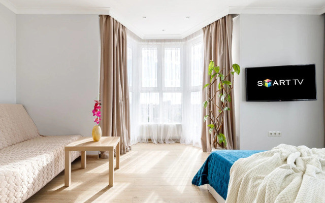 Апартаменты Полулюкс с Балконом и Красивым Видом Юг-Апарт