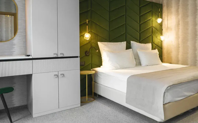 Отель Лесники