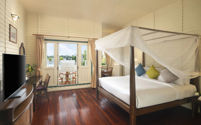 Kalanan Riverside Resort