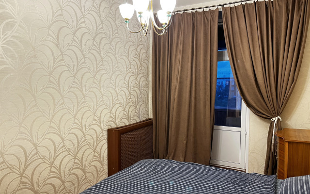 Na Leninskom S Balkonom Flat