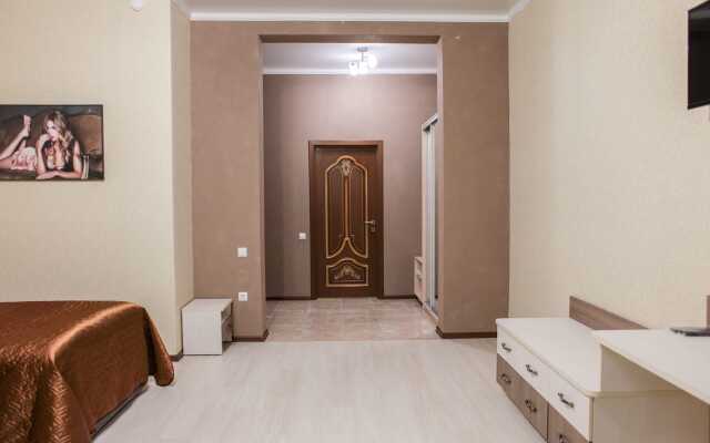 Отель Джулия