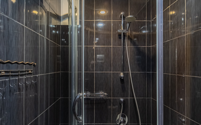 Апартаменты Двухкомнатные апартаменты в центре на Марата