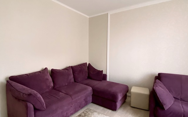 Na Chistopolskoy Flat