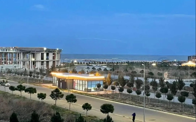 Квартира Трехкомнатная уютная с потрясающим видом на море