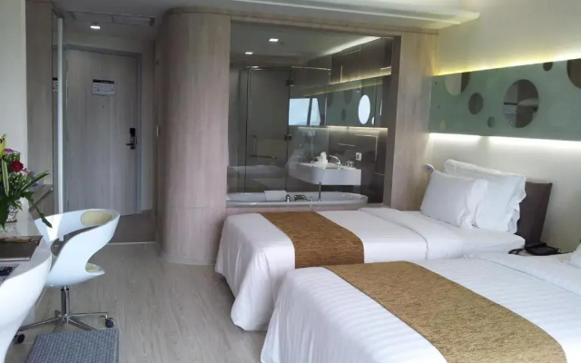 The Pattaya Discovery Beach Hotel Pattaya