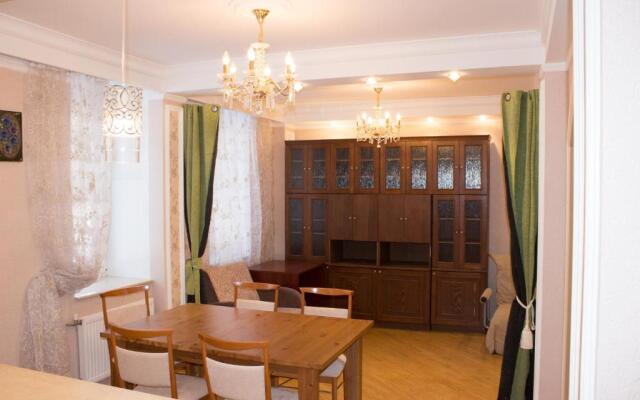 S Sadom Pavlovsk Apartments