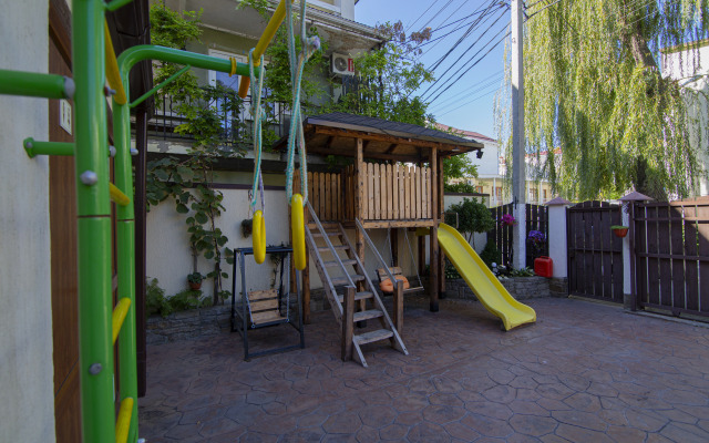 Privetlivy Dvorik Guest house