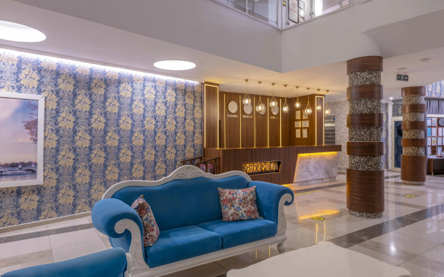 Armas Beach Hotel