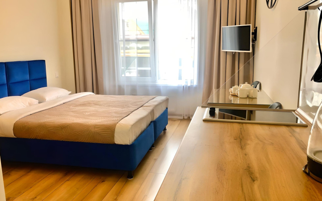 Dvuhmestnaya Studiya u Morya Apartments