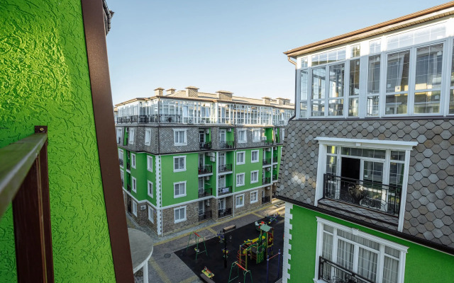 Red Apartments Art Layt Shanel Apartments